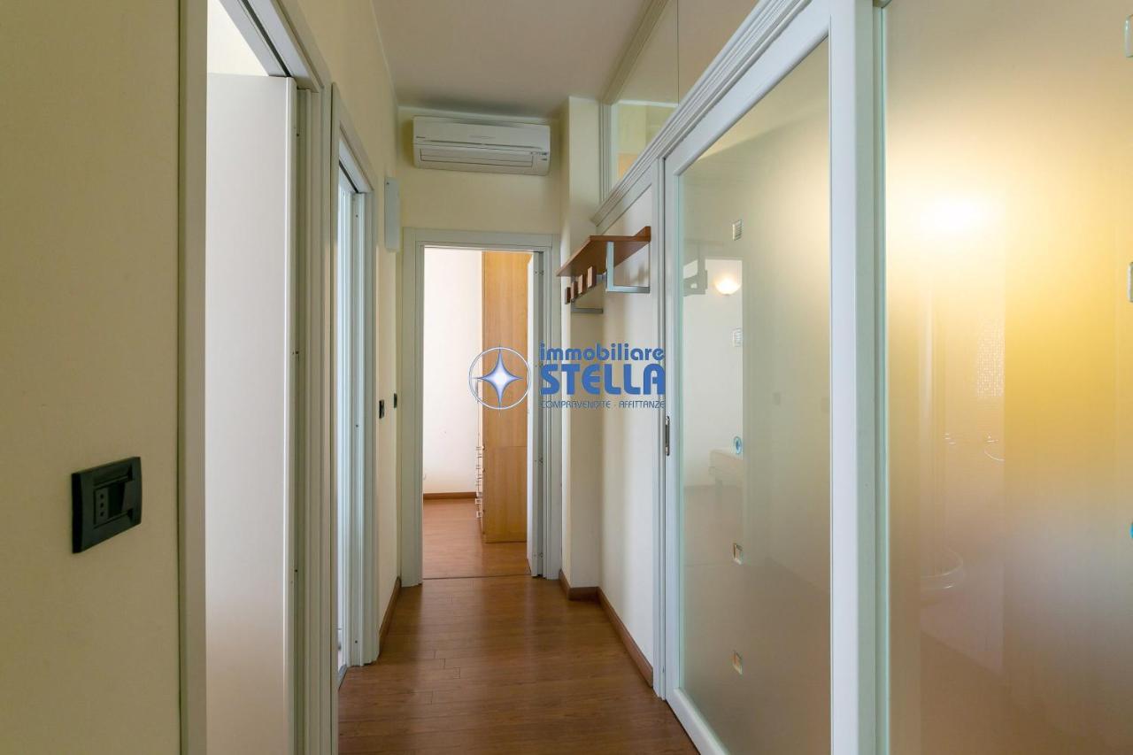 Condominio Adriatico Lido di Jesolo Exterior foto